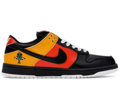 Pre-owned Nike Men's  Sb Dunk Low Raygun Sneakers In Orange Flash/black In Multi