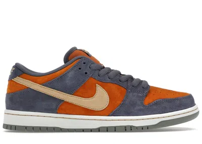 Pre-owned Nike Men's  Sb Dunk Low Sneakers In Light Carbon/sesame/monarch In Multi