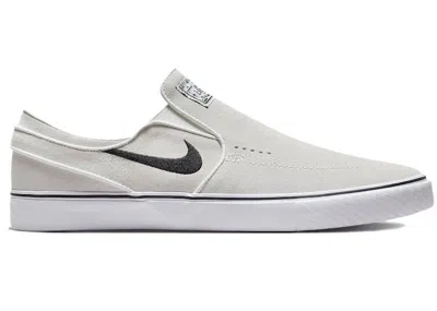 Pre-owned Nike Men's  Sb Janoski Slip Sneakers In Summit White