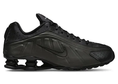 Pre-owned Nike Men's  Shox R4 Sneakers In Black/bright Crimson