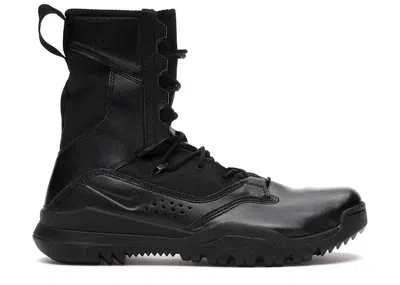 Pre-owned Nike Men's  Special Field Boot 8 Inch Sneakers In Black