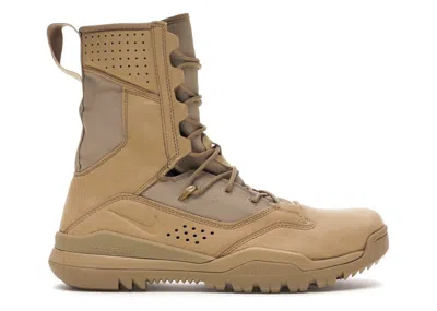 Pre-owned Nike Men's  Special Field Boot 8 Inch Sneakers In Desert In Sand