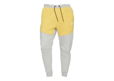 Pre-owned Nike Men's  Sportswear Tech Fleece Joggers In Light Smoke Grey/solar Flare In Multi