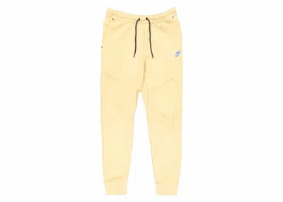 Pre-owned Nike Men's  Sportswear Tech Fleece Joggers In Sesame/light Orewood Brown/light Photo Blue