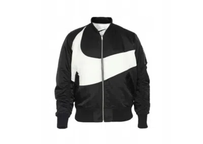 Pre-owned Nike Men's  Swoosh Therma Fit Reversible Bomber Jacket In Black/white