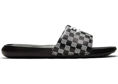 Pre-owned Nike Men's  Victori One Slide Just Do It Checkerboard Sneakers In Black/white