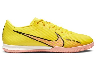 Pre-owned Nike Men's  Zoom Mercurial Vapor 15 Academy Ic Sneakers In Yellow Strike/sunset Glow