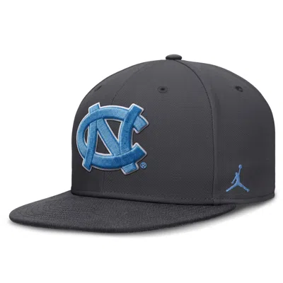Nike Men's North Carolina Pro Jordan Brand Dri-fit College Fitted Hat In Gray