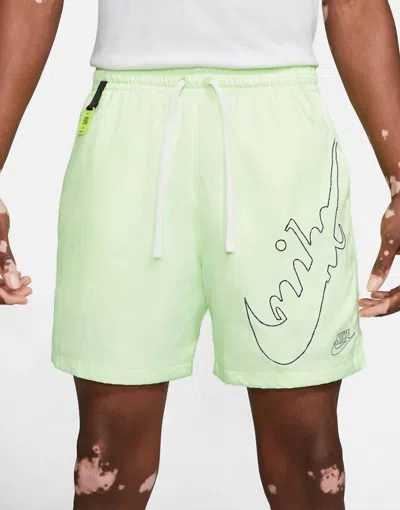 Nike Men's Nsw Woven Shorts In Yellow In Green