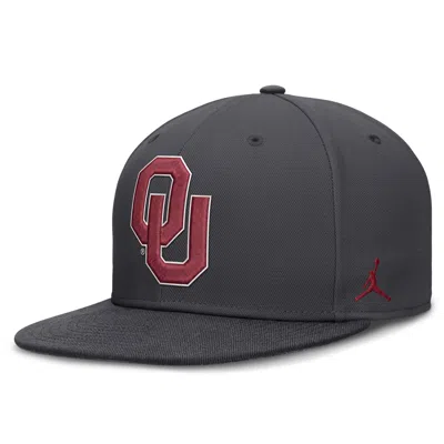 Nike Men's Oklahoma Pro Jordan Brand Dri-fit College Fitted Hat In Grey
