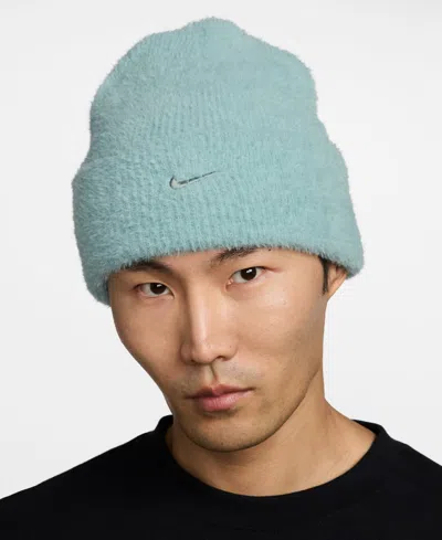 Nike Men's Peak Embroidered Logo Crown Beanie In Green