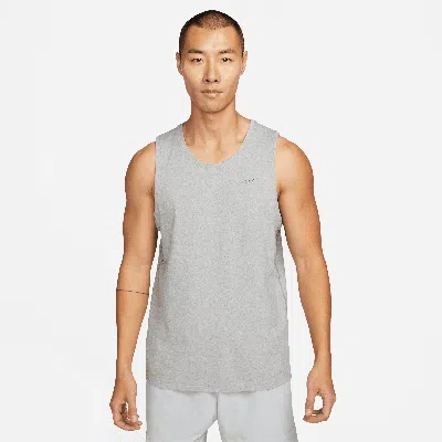Nike Men's Primary Dri-fit Versatile Tank Top In Grey