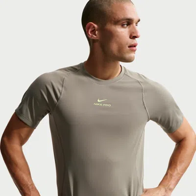 NIKE MEN'S  PRO TRAINING DRI-FIT SHORT-SLEEVE TOP,1015828002