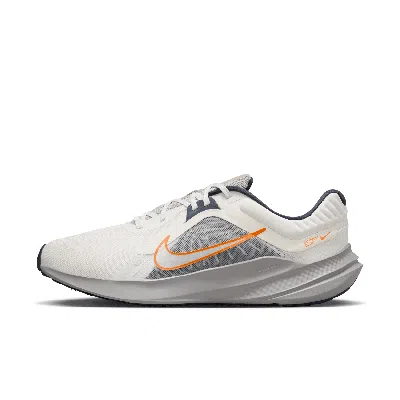 Nike Men's Quest 5 Road Running Shoes In White