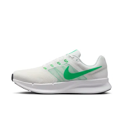 Nike Men's Run Swift 3 Road Running Shoes