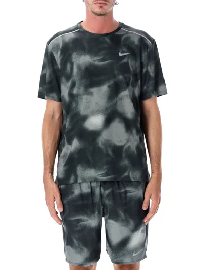 Nike Men's Short-sleeve Graphic T-shirt In Nero