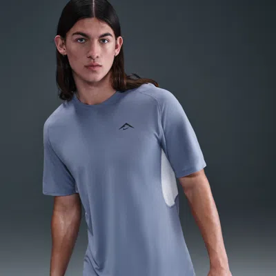 Nike Men's Solar Chase Dri-fit Adv Short-sleeve Running Top In Blue