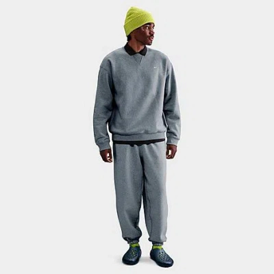Nike Men's Solo Swoosh Fleece Crewneck Sweatshirt In Gray