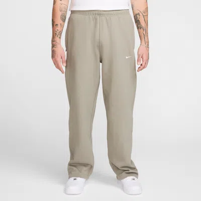NIKE MEN'S SOLO SWOOSH OPEN-HEM FLEECE PANTS,1015652354