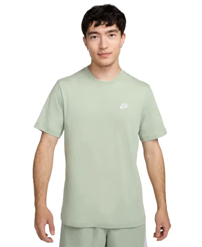 Nike Men's Sportswear Club T-shirt In Jade Horizon