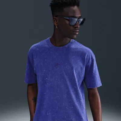 Nike Sportswear Max90 Logo Embroidered T-shirt In Purple