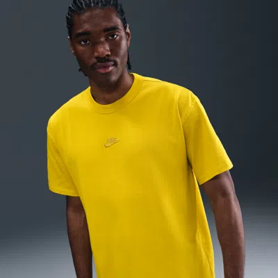 Nike Men's  Sportswear Premium Essentials T-shirt In Yellow