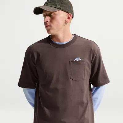 Nike Men's  Sportswear Premium Essentials T-shirt In Brown