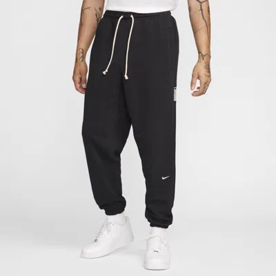 Nike Men's Standard Issue Dri-fit Basketball Pants In Black