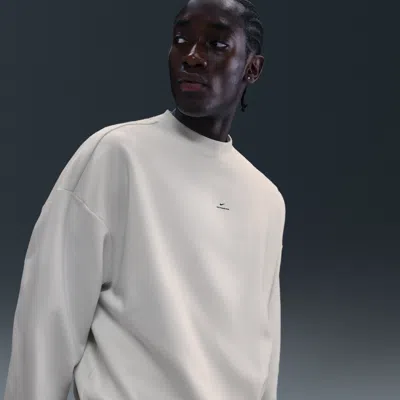 Nike Men's Standard Issue Therma-fit Basketball Crew In White