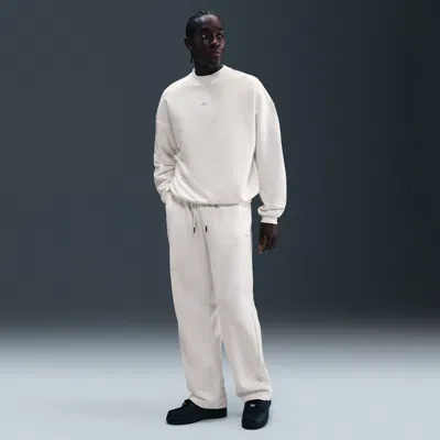 Nike Men's Standard Issue Therma-fit Brushed Open-hem Basketball Pants In White