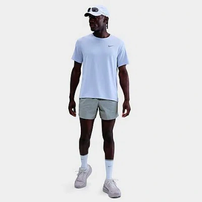 Nike Men's Stride 5" Brief-lined Reflective Running Shorts In Gray