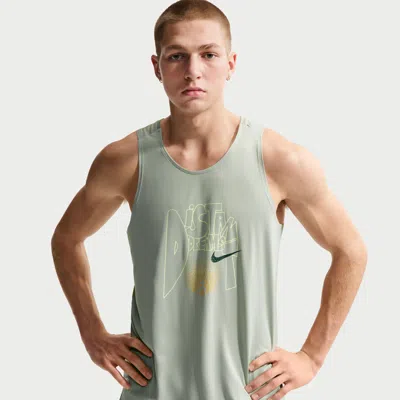 Nike Men's Stride Dri-fit Adv Running Tank Top In Green