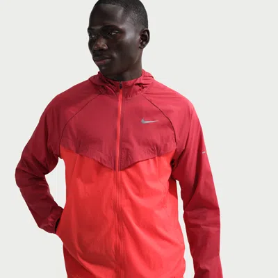 Nike Men's Stride Repel Uv Running Jacket In Red