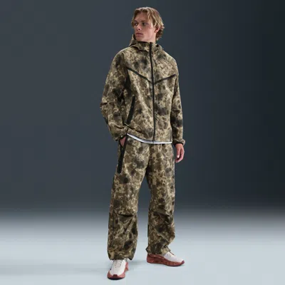 Nike Men's Tech Dri-fit Woven Camo Loose-fit Pants In Brown