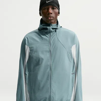 Nike Men's Tech Helios Dri-fit Long-sleeve Shell In Gray