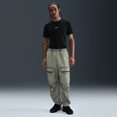 Nike Men's Tech Woven Cargo Pants