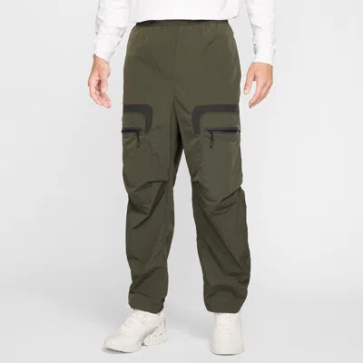 Nike Men's Tech Woven Cargo Pants In Green