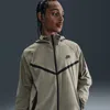 Nike Men's Tech Woven Jacket In Green