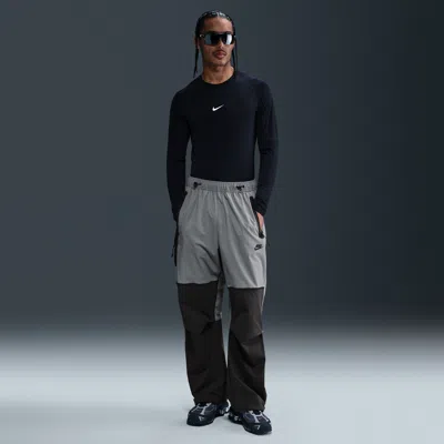 NIKE MEN'S TECH WOVEN OVERSIZED PANTS,1015715325