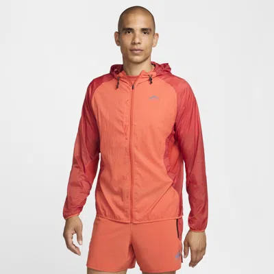 Nike Men's Trail Aireez Running Jacket In Vintage Coral/ Dragon Red