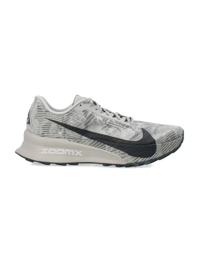Nike Trail Running Sneakers With Zoomx Foam And Carbon Fiber Plate In Gray