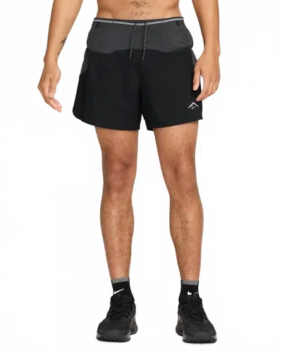 NIKE MEN'S TRAIL SECOND SUNRISE DRI-FIT 5" BRIEF-LINED RUNNING SHORTS IN BLACK/ANTHRACITE/BLACK/SUMMIT WH