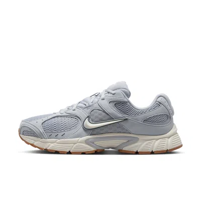 Nike Men's V5 Rnr Shoes In Gray