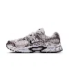 Nike Men's V5 Rnr Shoes In White