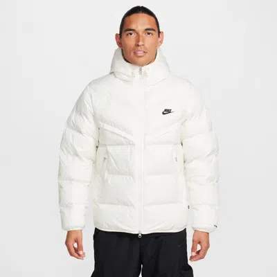 Nike Men's Windrunner Primaloftâ® Storm-fit Hooded Puffer Jacket In White