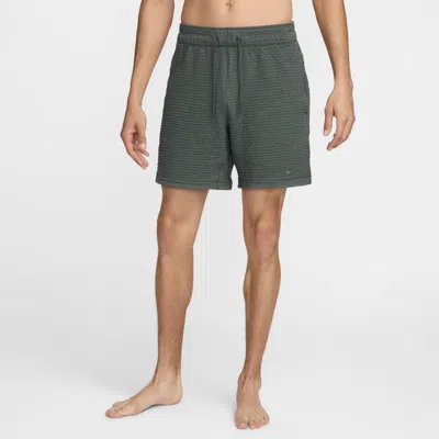Nike Men's  Yoga Dri-fit 7" Unlined Shorts In Green
