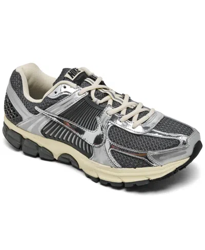 Nike Zoom Vomero 5 Sneakers In Gray