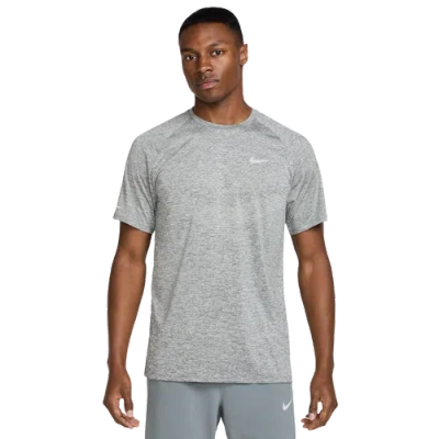 Nike Stride Dri-fit Adv Short Sleeve Running Top In Gray