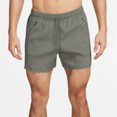 Nike Mens  Dri-fit Run Div Stride 5" Shorts In Dark Stucco/light Bone/black Reflective