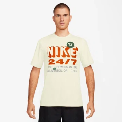 Nike Mens  Dri-fit Uv Hyverse Short Sleeve T-shirt In Sail/orange